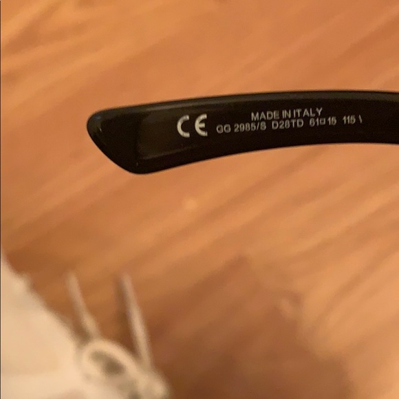 AUTHENTIC GUCCI SUNGLASSES - Picture 6 of 6